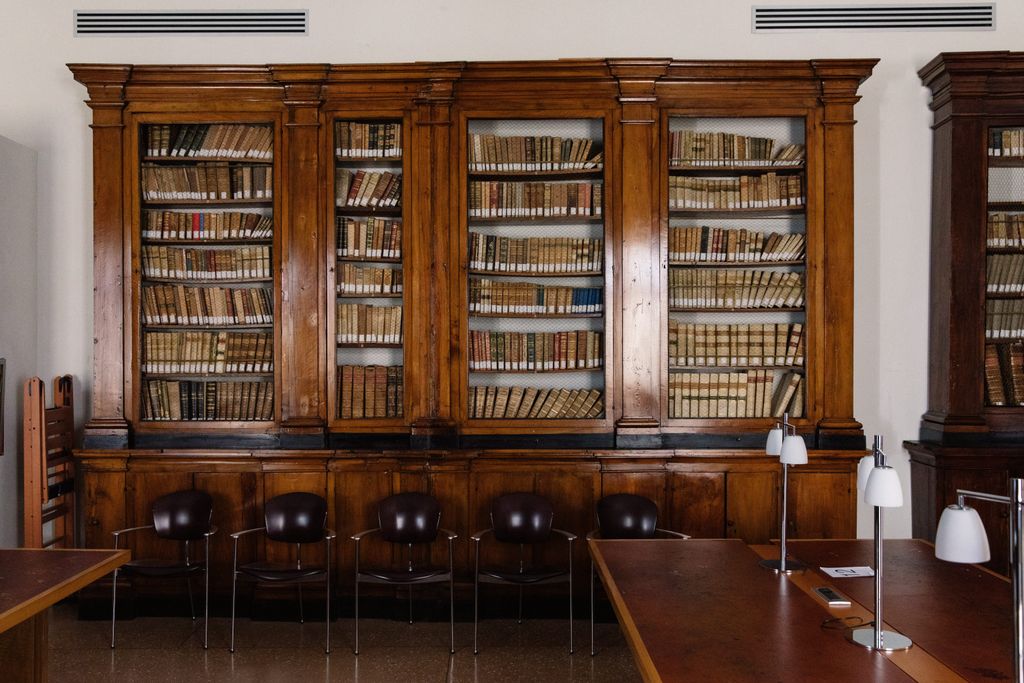 Il Palazzo Dèlfico e la Biblioteca - Teramo